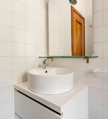 Vatican Tiny House By Gialel Apartment